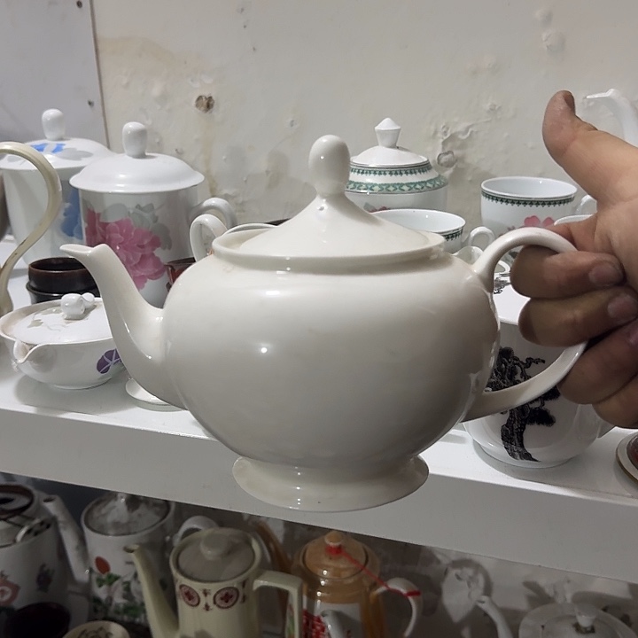 茶盏陶瓷盘子啥都有