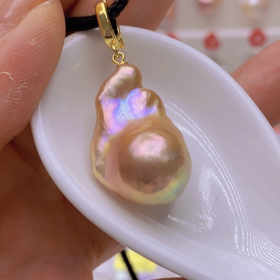 淡水珍珠未镶嵌吊坠(赠链)