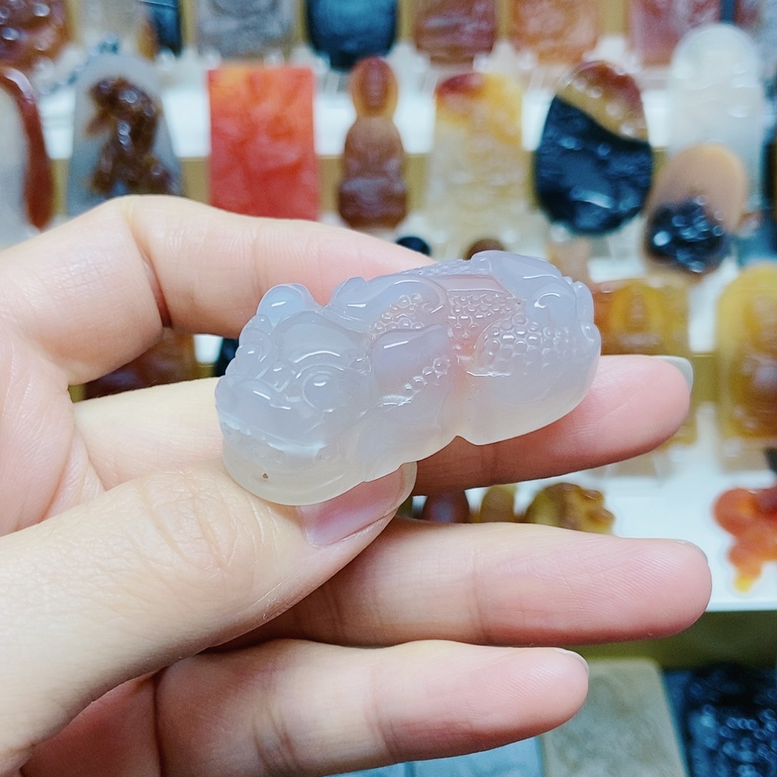 玛瑙/玉髓颈饰未镶嵌