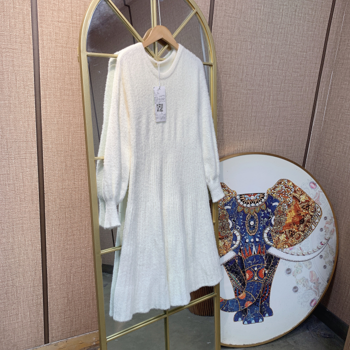 BR780孕妇杏色毛衣裙90-150