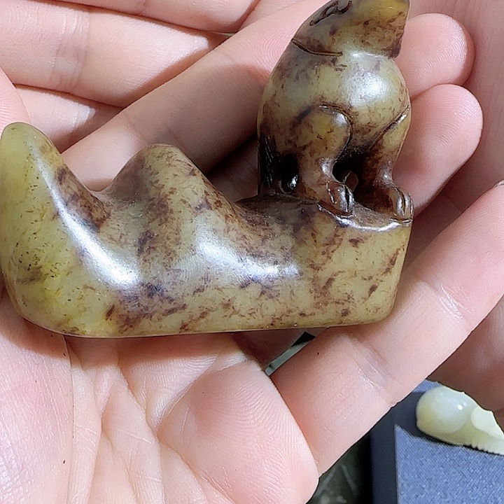 小***9和田玉未镶嵌颈饰