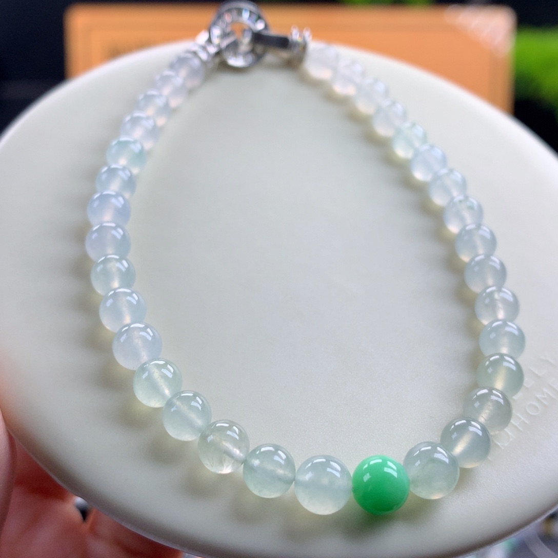 翡翠未镶嵌手链卡5.5