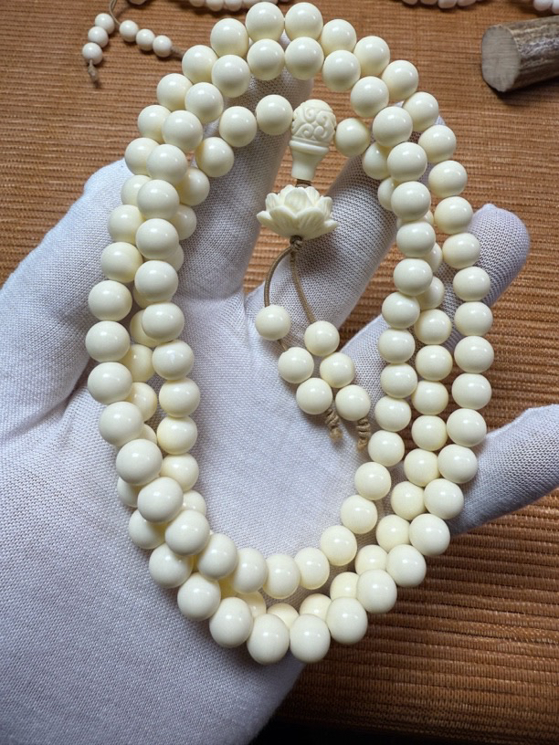 A55人工养殖鹿角雕刻0.8配莲花配饰