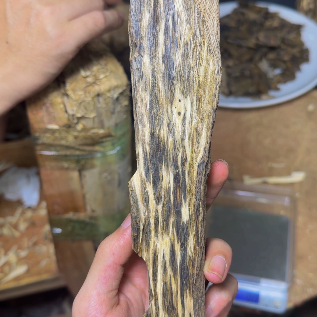 沉香排油摆件发一份