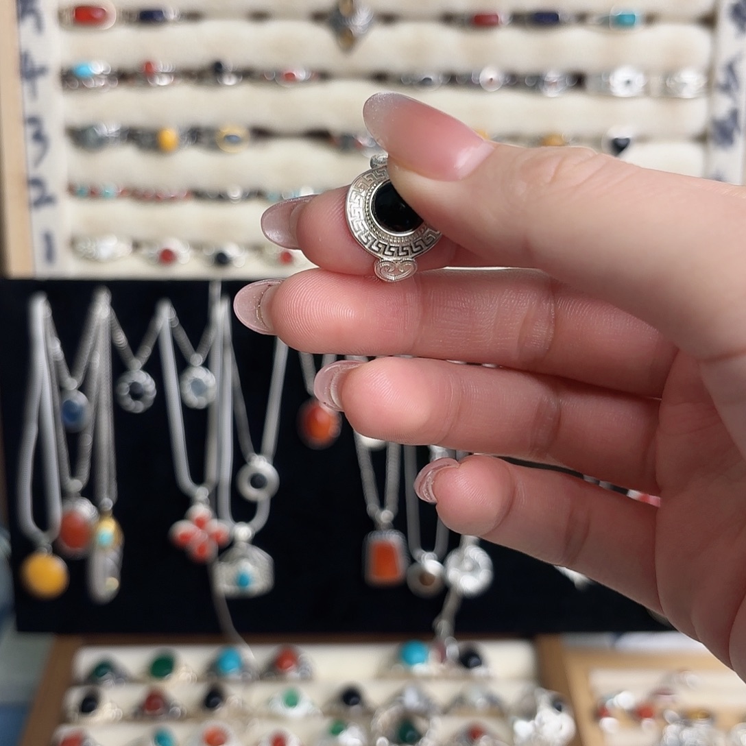 925银925银黑戒指