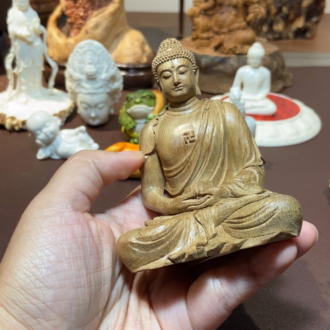 飞****金丝楠金丝楠木如来摆件