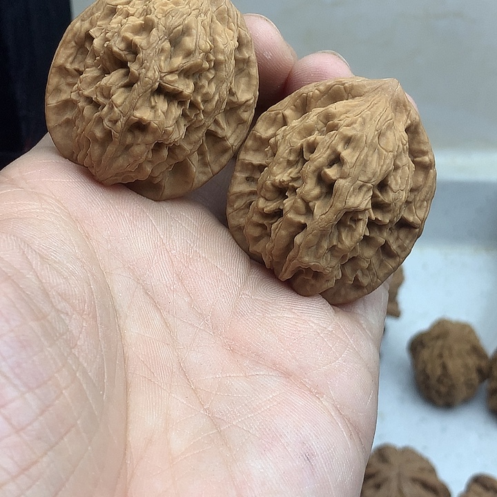 无***阻文玩核桃吊坠麦虎