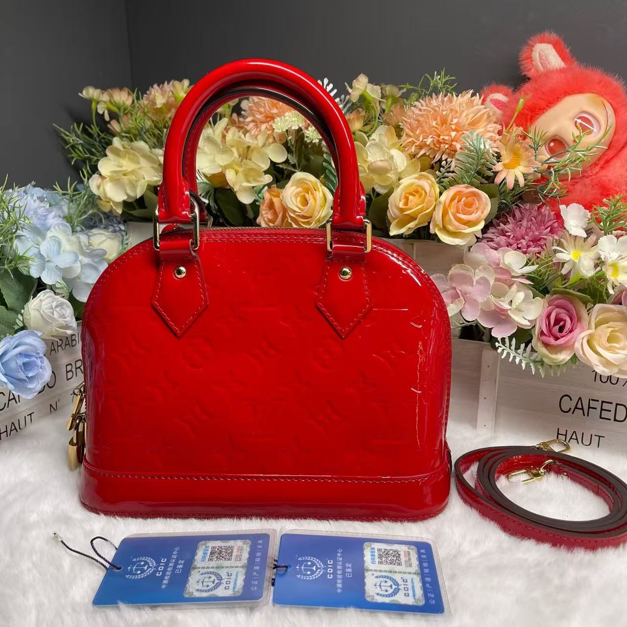 95新 LouisVuitton/路易威登  红色漆皮满印贝壳包-80107
