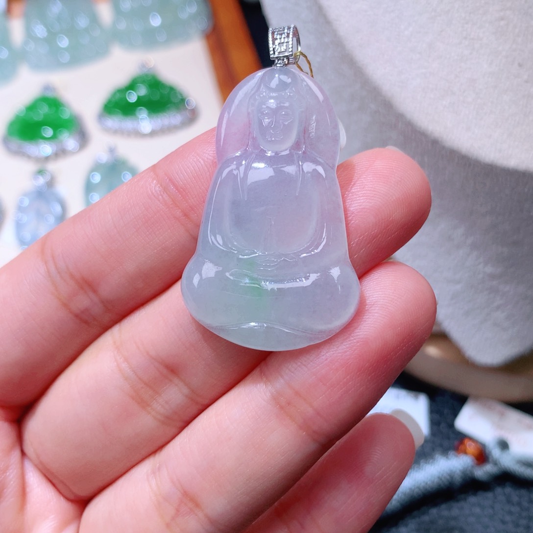 颈饰18K金镶嵌翡翠素衣