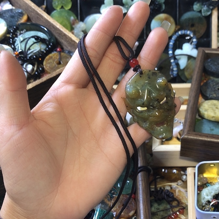 岫玉未镶嵌岫玉挂件