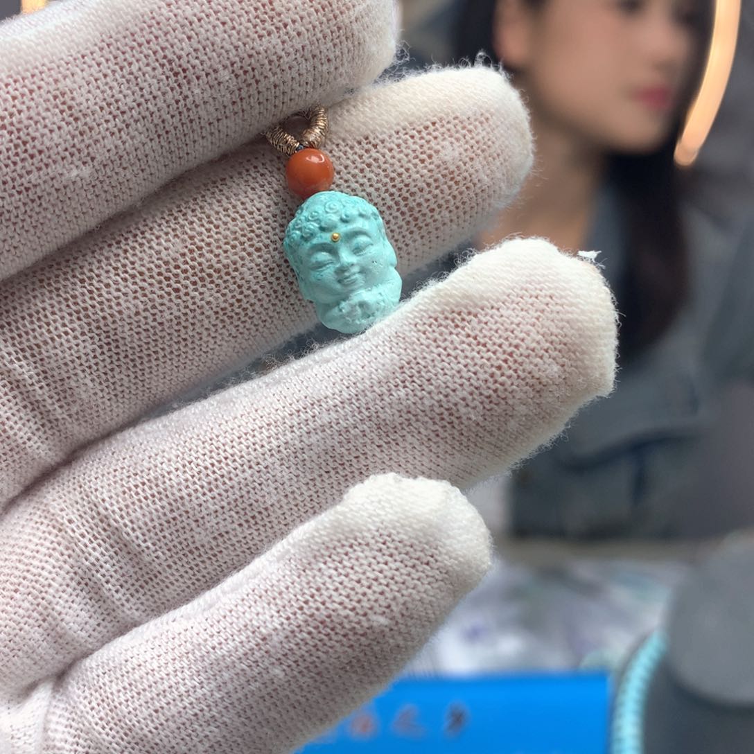 绿松石未镶嵌挂件