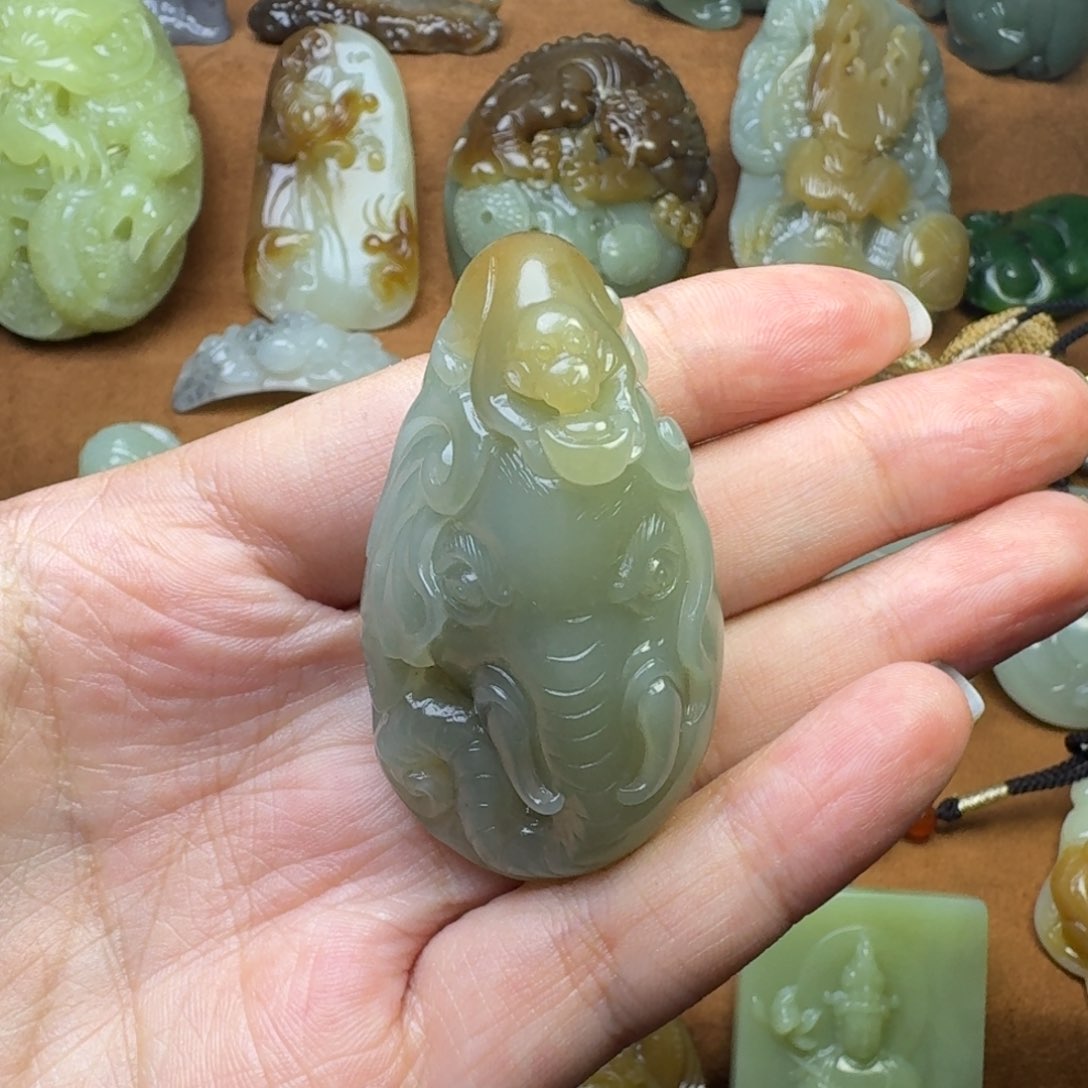 和田玉颈饰未镶嵌