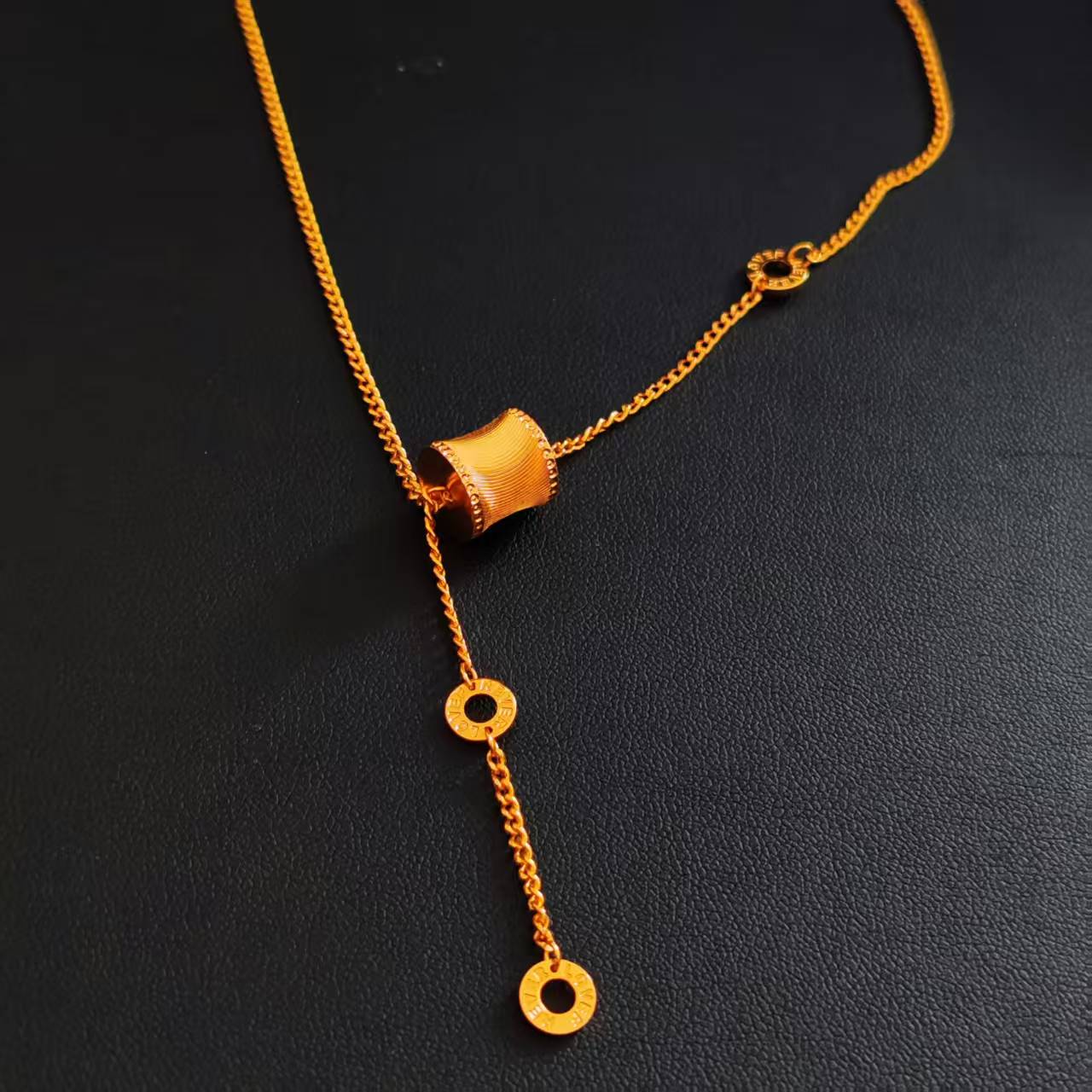 非金属珐琅吊坠 轻奢气质时尚百搭简约精致吊坠 ZJD2161289