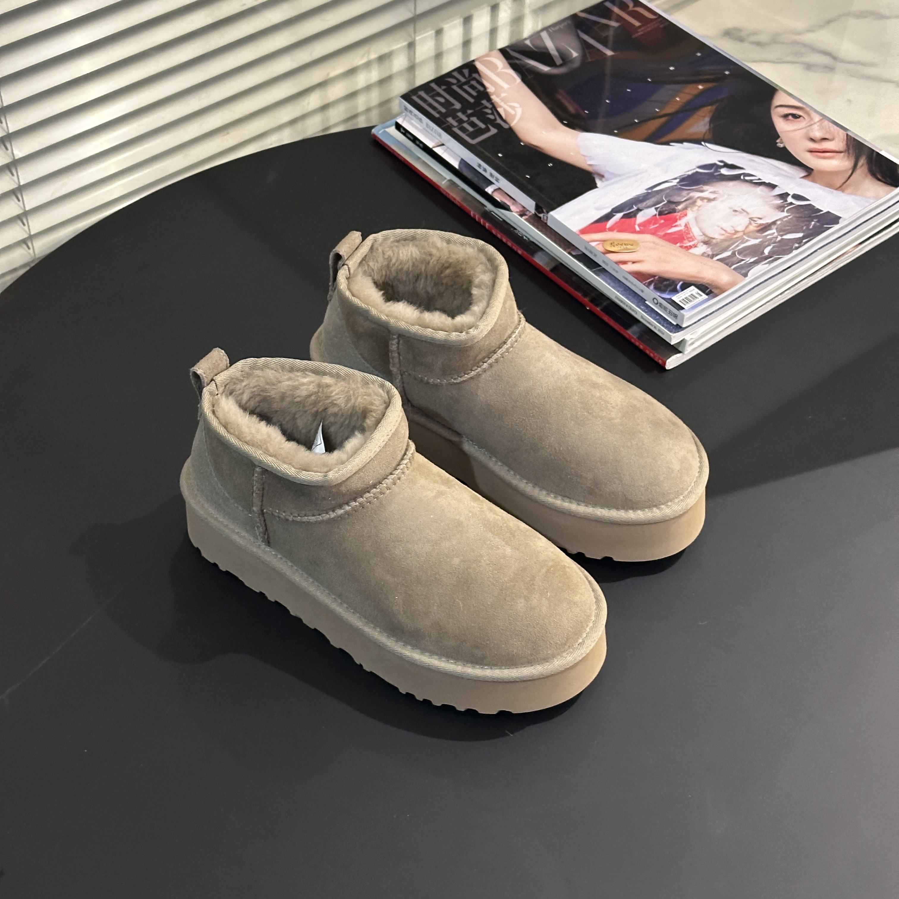 2025新款皮毛一体雪地靴厚底增高冬季羊毛保暖短靴