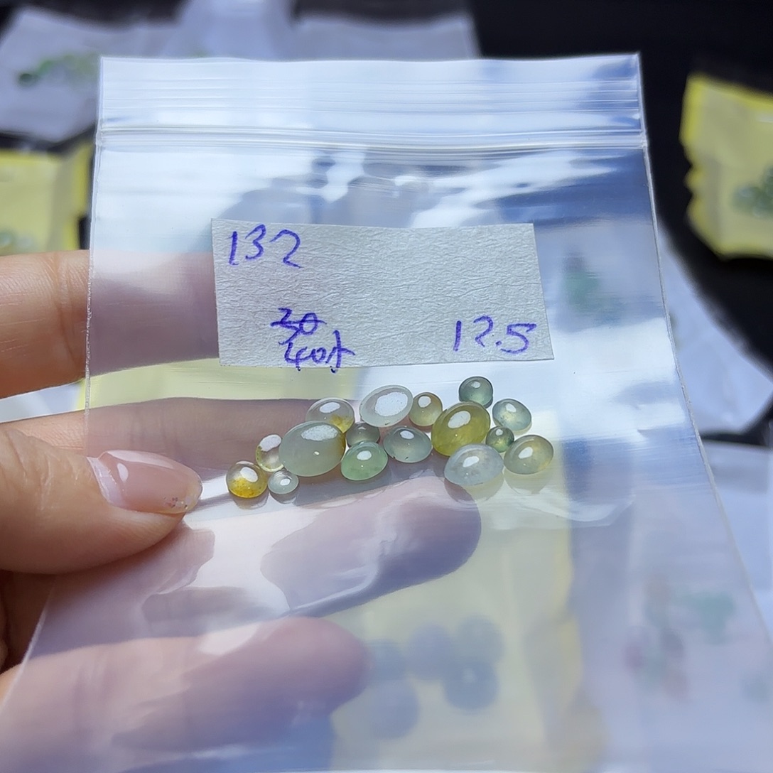 小***莹定制翡翠未镶嵌不退