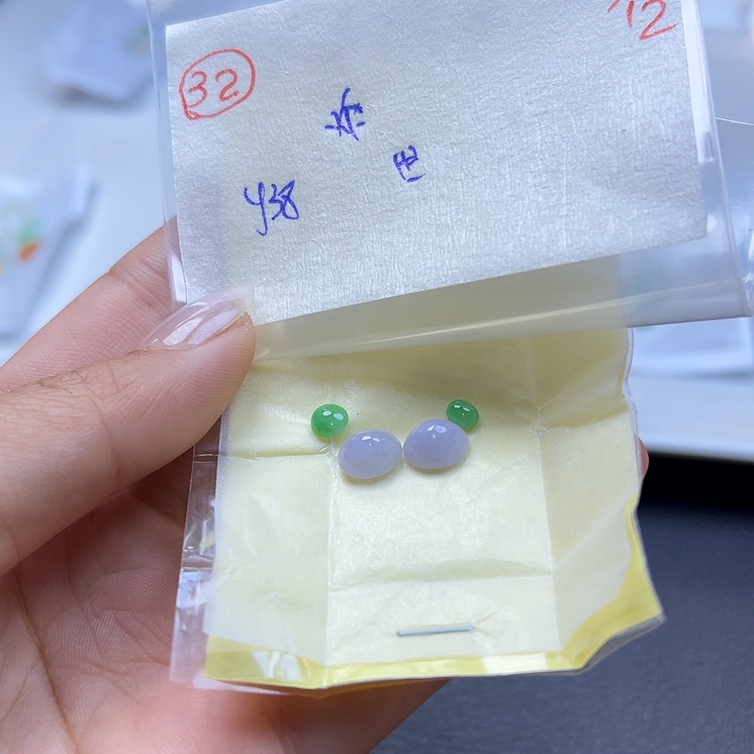 世***孩定制翡翠未镶嵌翡翠