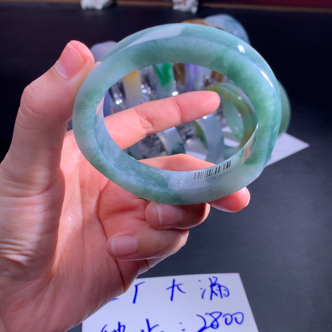 定制翡翠未镶嵌特价大漏