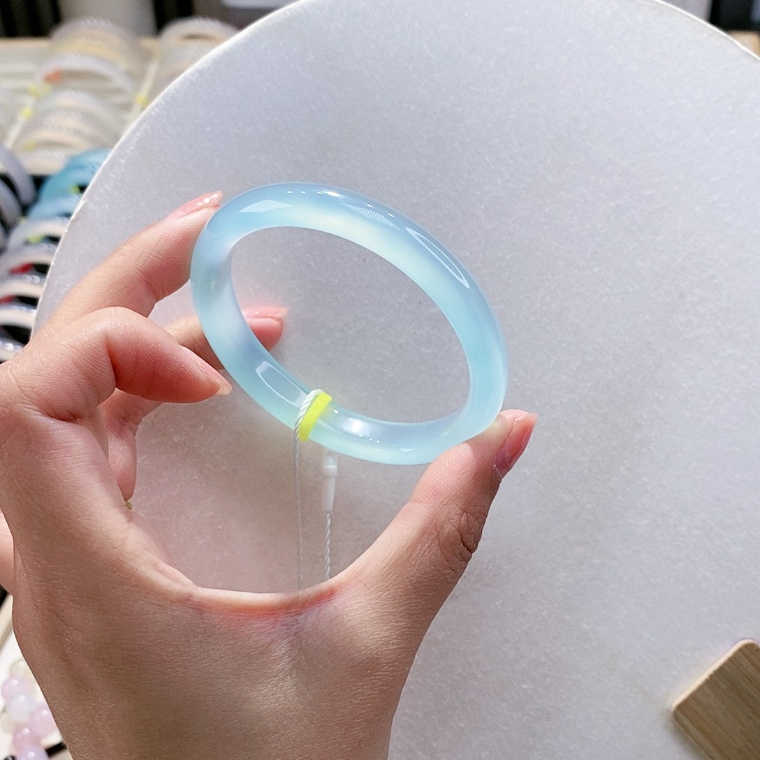 手镯玛瑙/玉髓未镶嵌55.6