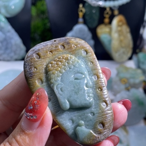 【闪购商品】颈饰未镶嵌翡翠佛