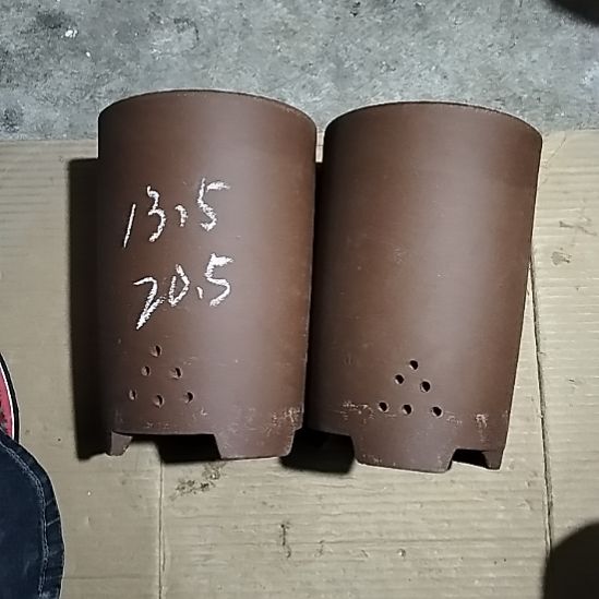 紫砂大笔筒两个紫砂