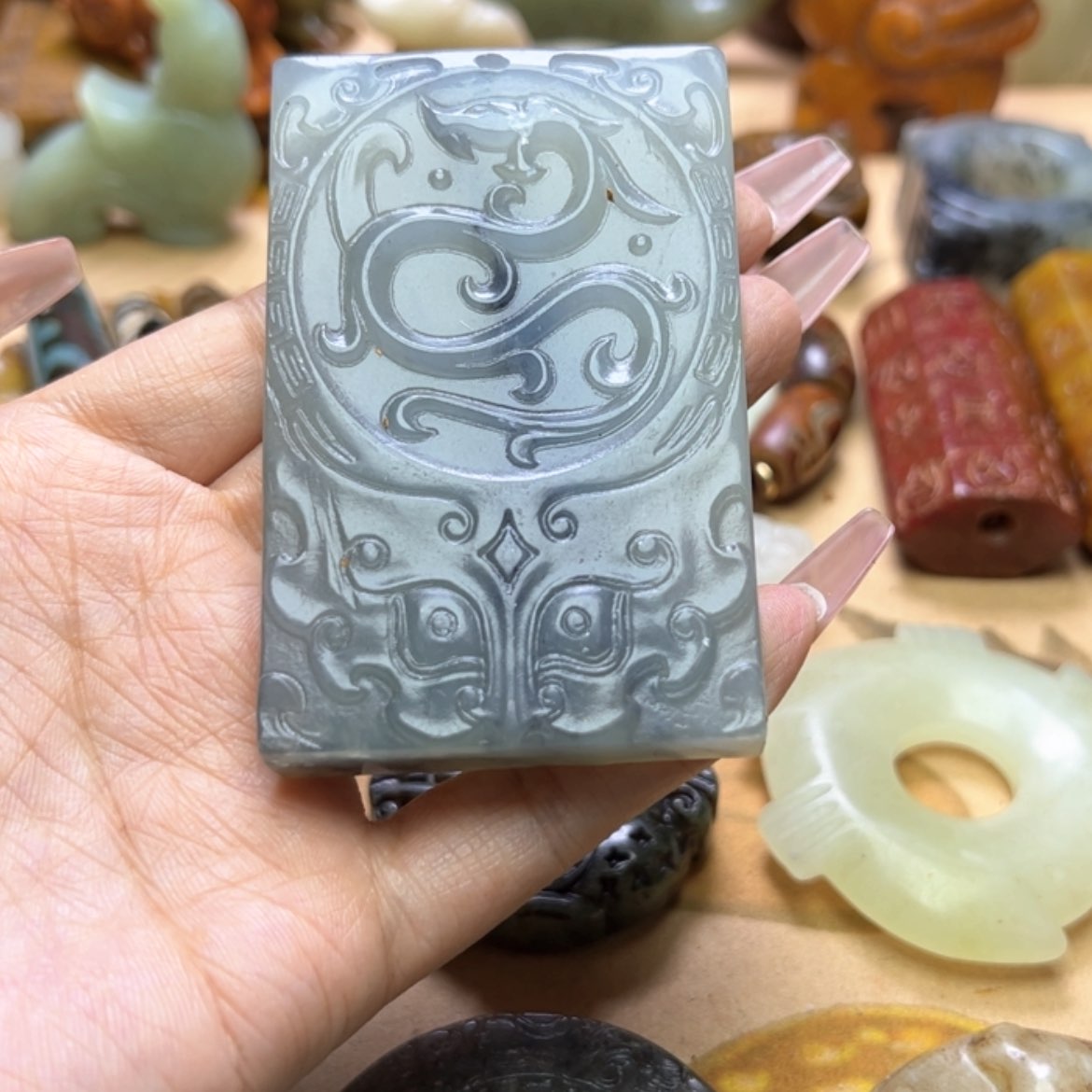 【闪购商品】蛇纹石玉颈饰未镶嵌