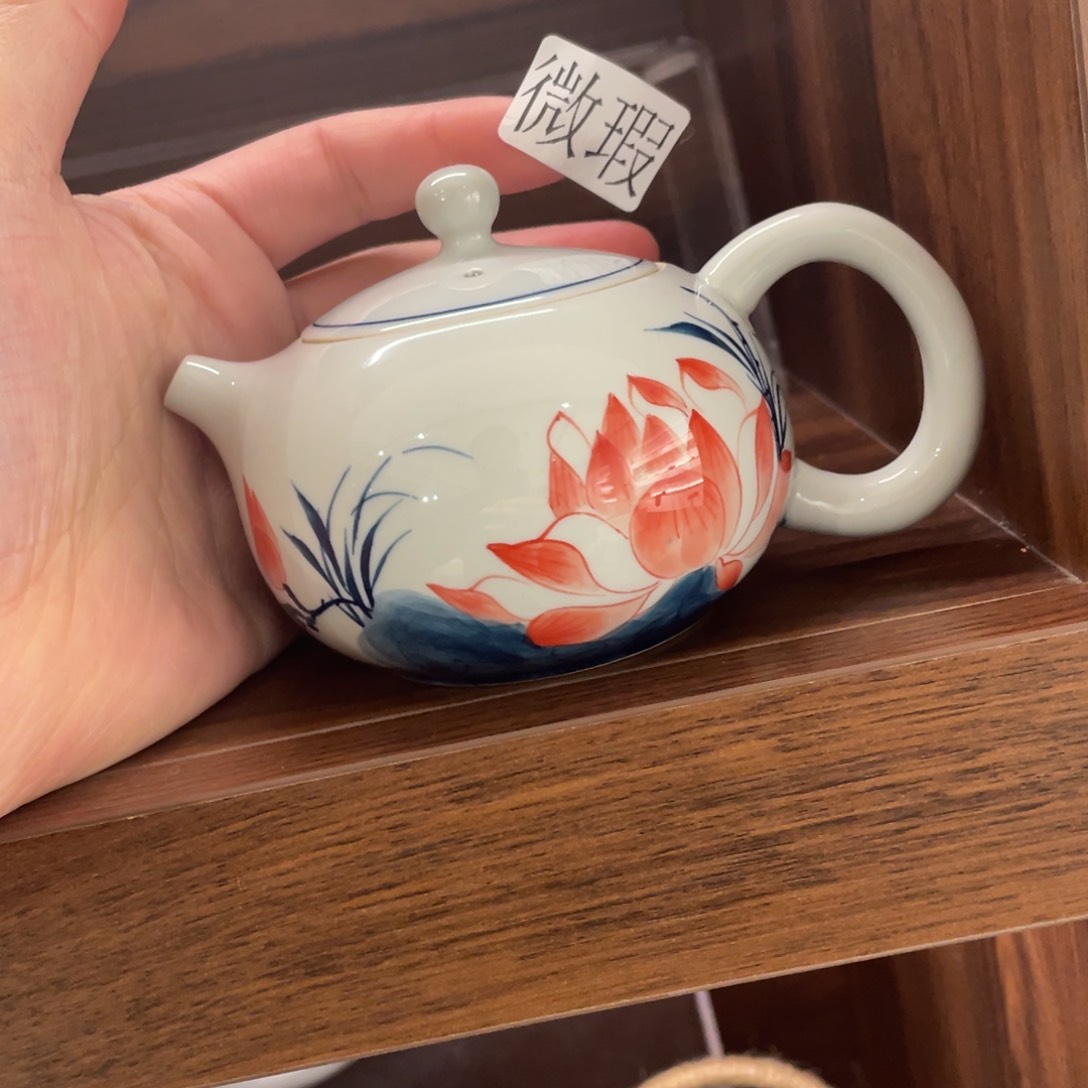 釉下手绘茶具微瑕