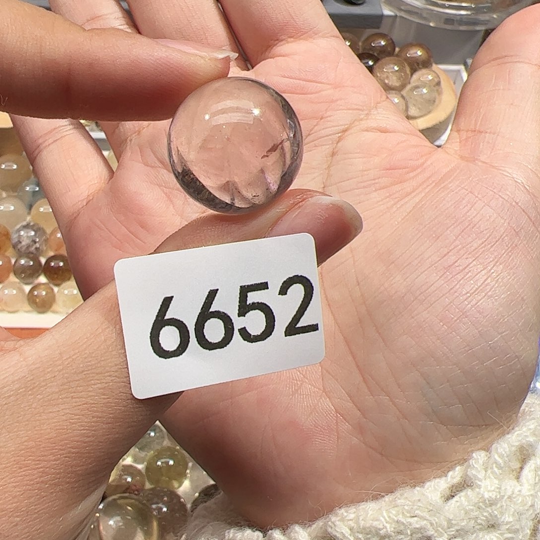 未镶嵌水晶大型摆件（非配饰）