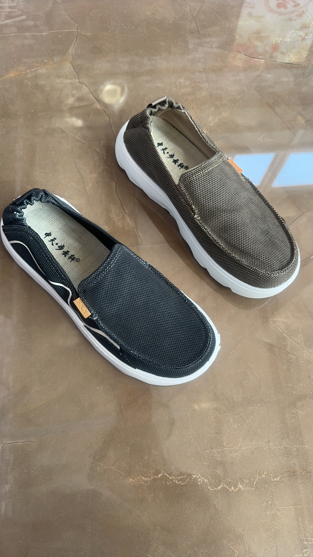 步云轩舒适透气男士布鞋