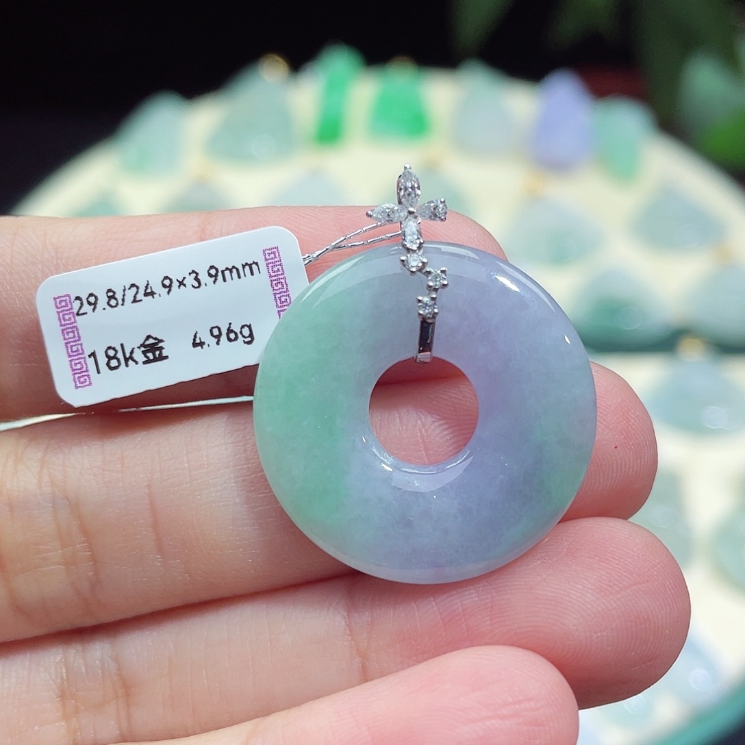 颈饰18K金镶嵌翡翠甜甜圈