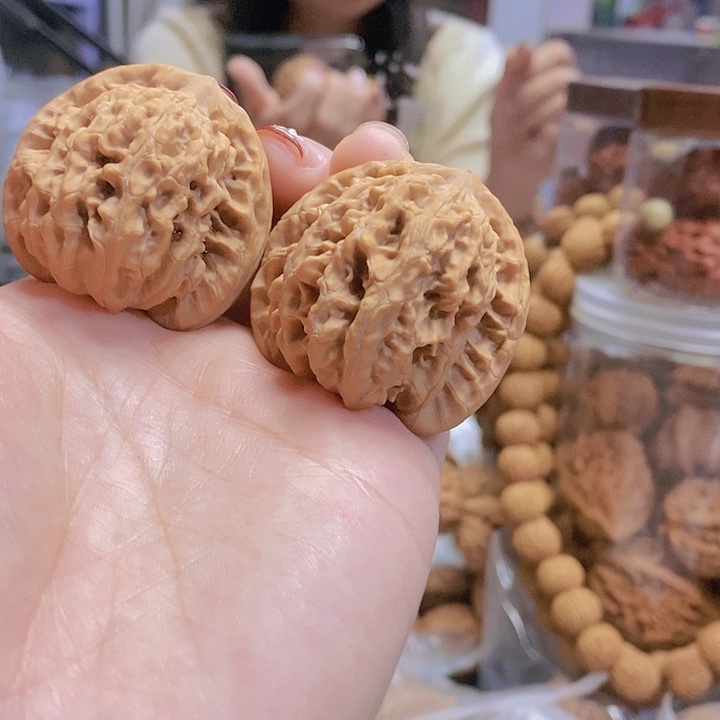 【闪购商品】文玩核桃把件41.5霞云岭