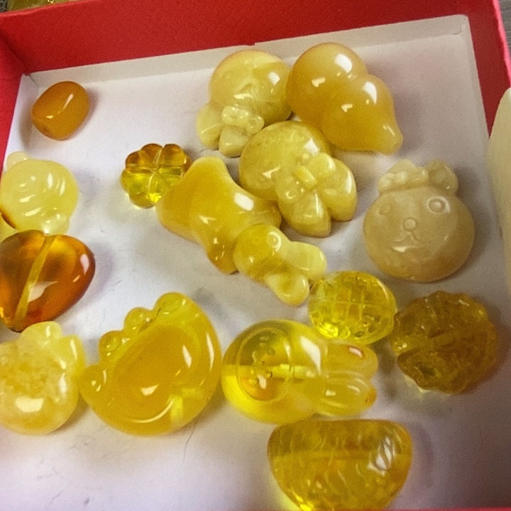 未镶嵌蜜蜡裸石蜜蜡未镶嵌雕刻件配饰