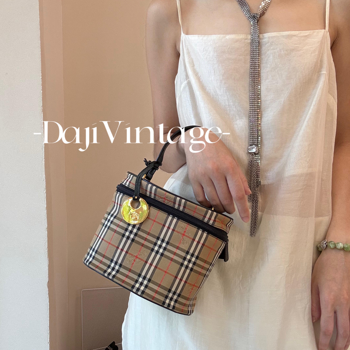 95新 BURBERRY/博柏利 大吉中古sz/Burberry金币手提化妆包
