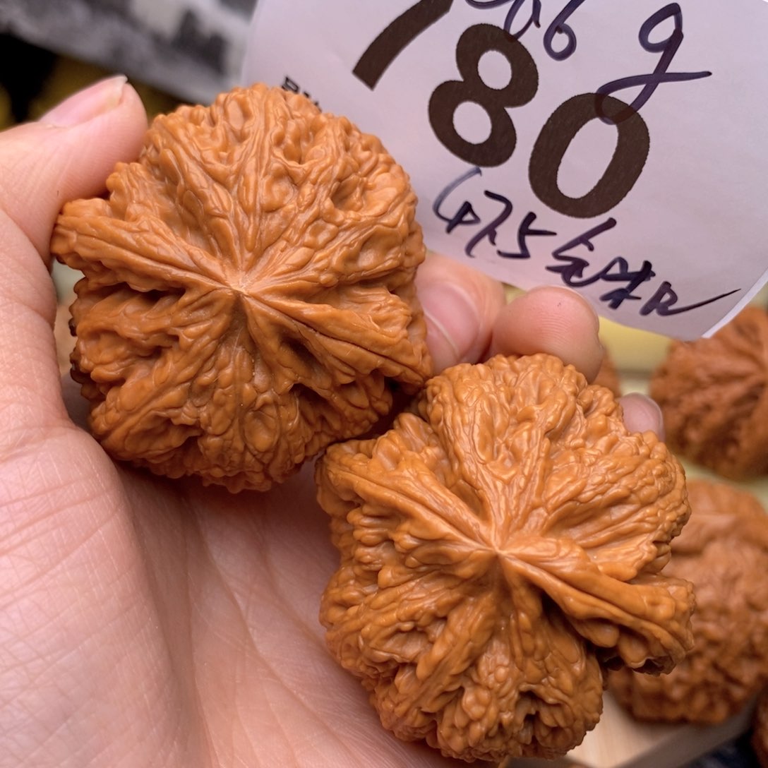 文玩核桃把件780gam47.5全粗筋