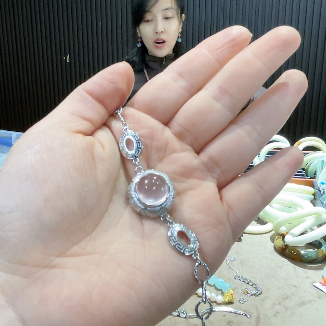 蛇纹石玉颈饰未镶嵌Z***m