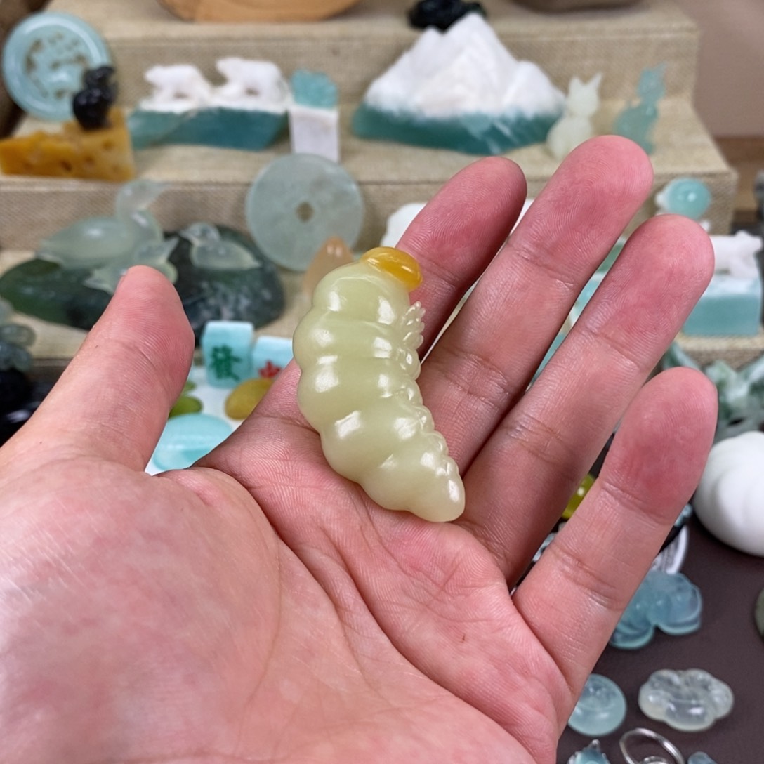 蛇纹石玉合金颈饰糖*