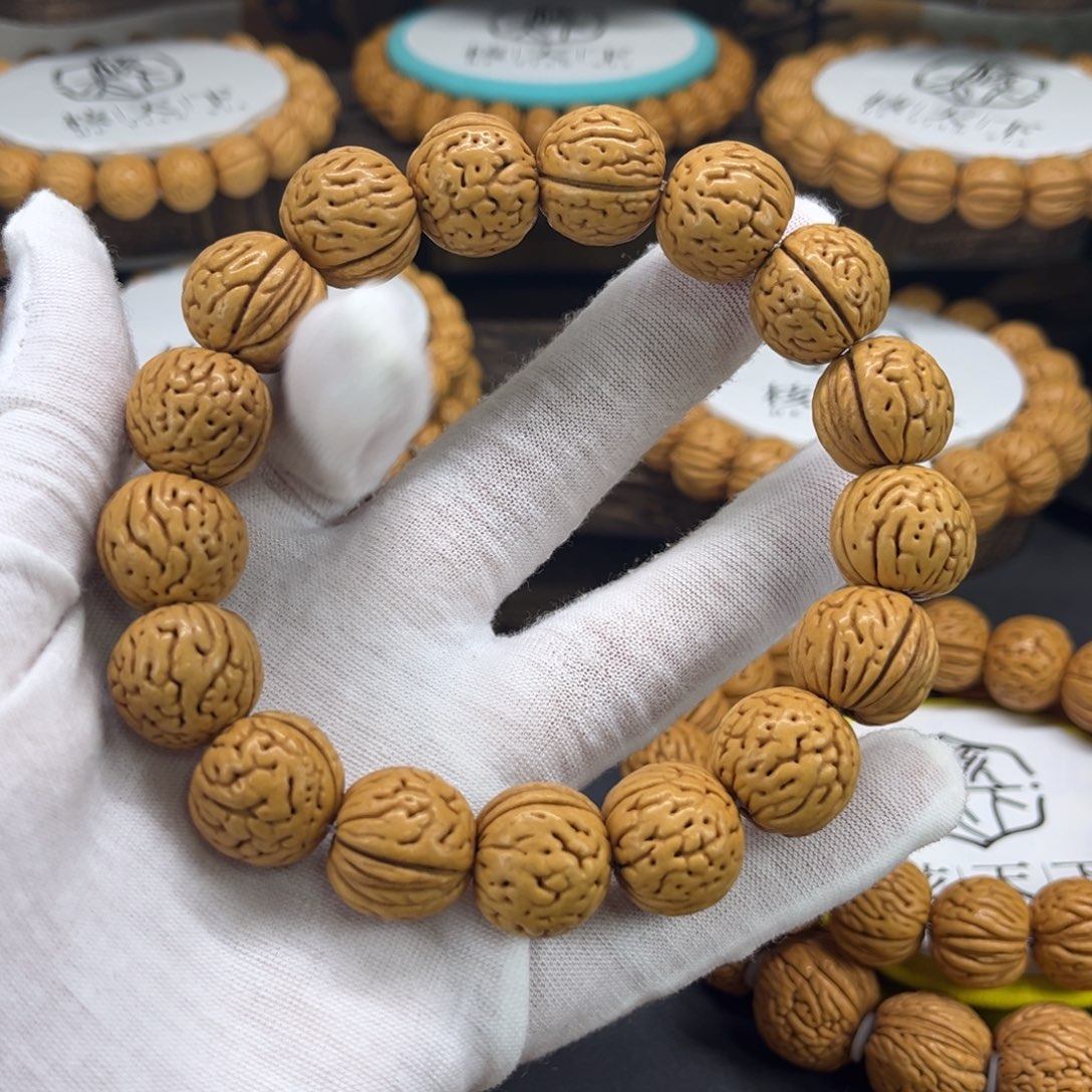 手串桃核盘锦铁核大肌肉