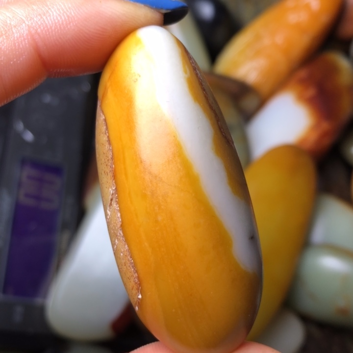 和田玉未镶嵌珠宝奇石