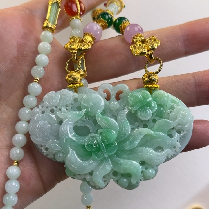 翡翠吊坠(赠链)未镶嵌代编织