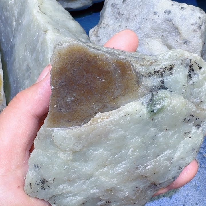 和田玉未镶嵌珠宝半成品