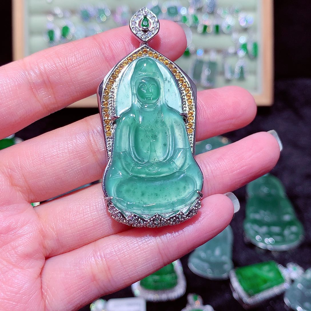 【闪购商品】翡翠吊坠(不含链)未镶嵌