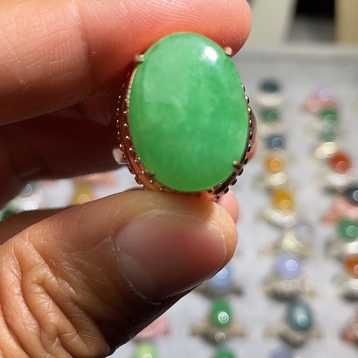 定制翡翠未镶嵌缅甸天然翡翠A货