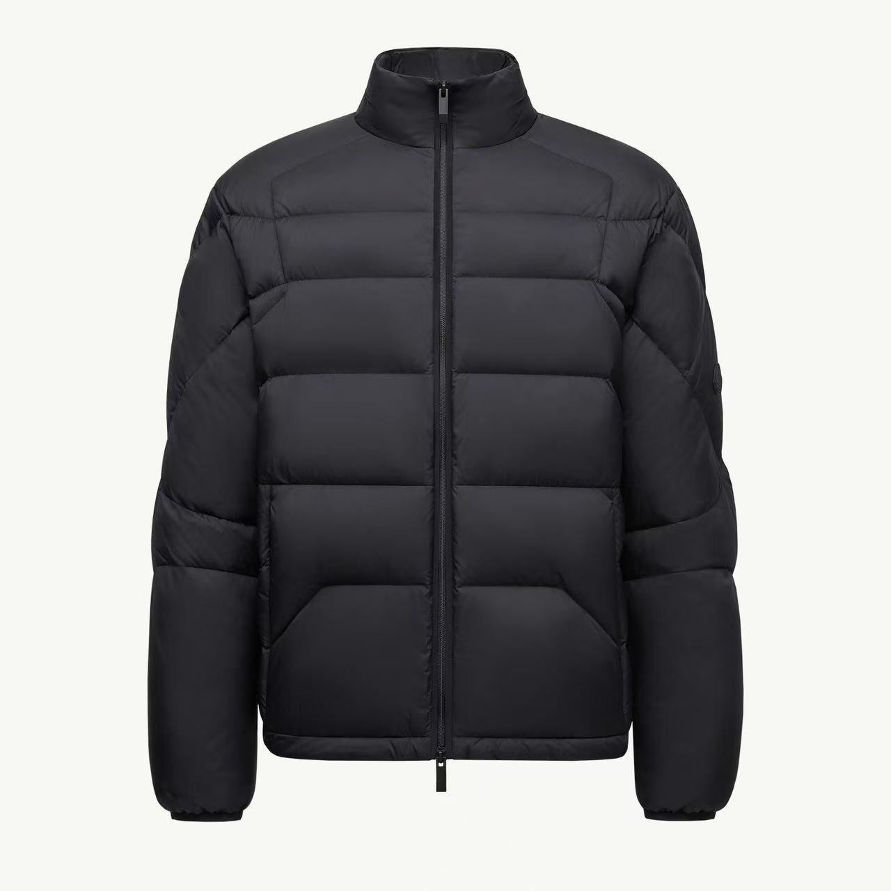 未使用 MONCLER 盟可睐 25男Bardane休闲立领短款羽绒服