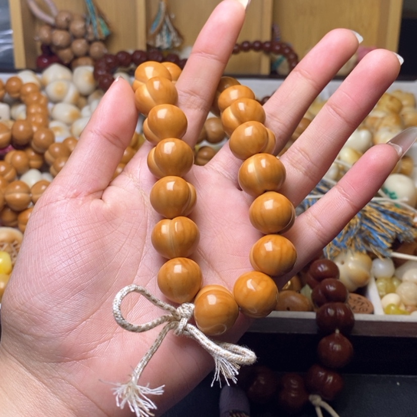 【闪购商品】吊坠猴头核桃G****r