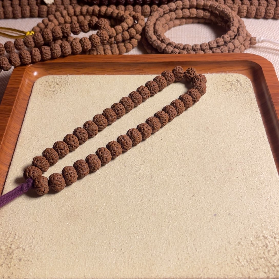 两***风手串金刚菩提老树王手持