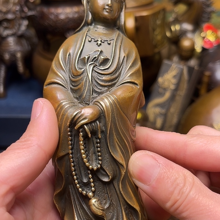 精美铜器批发档口