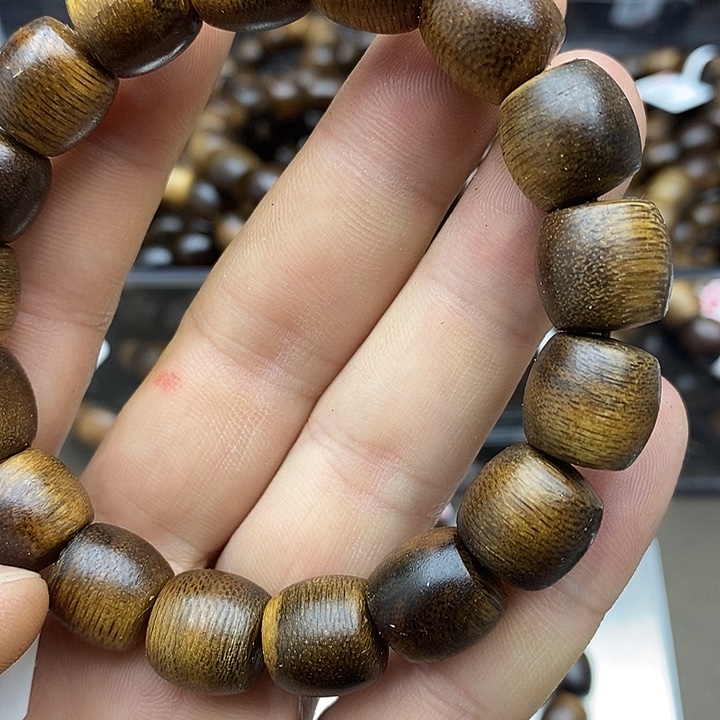 沉香沉香碎屑越南富森野生1.2红土沉1010号