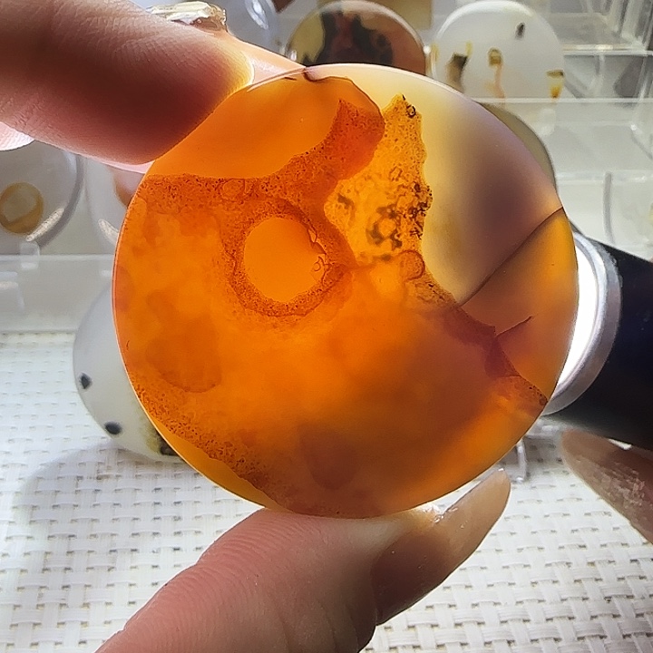 玛瑙/玉髓未镶嵌珠宝奇石