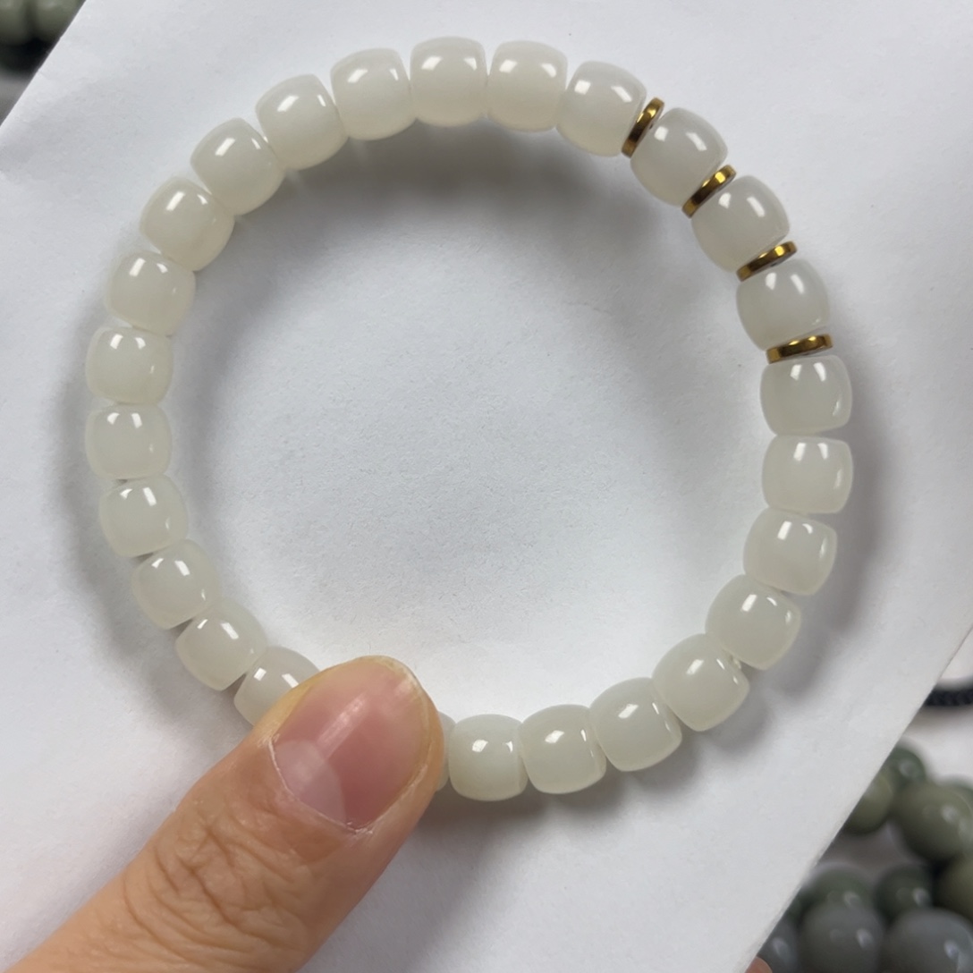 和田玉手链未镶嵌卡8直切珠宝级