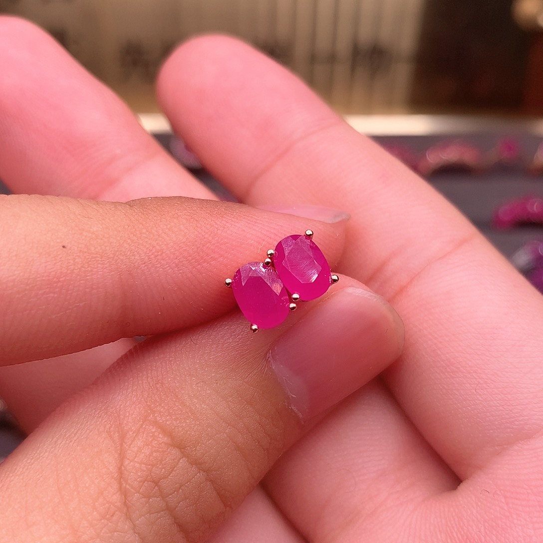 红宝石耳饰银S925镶嵌