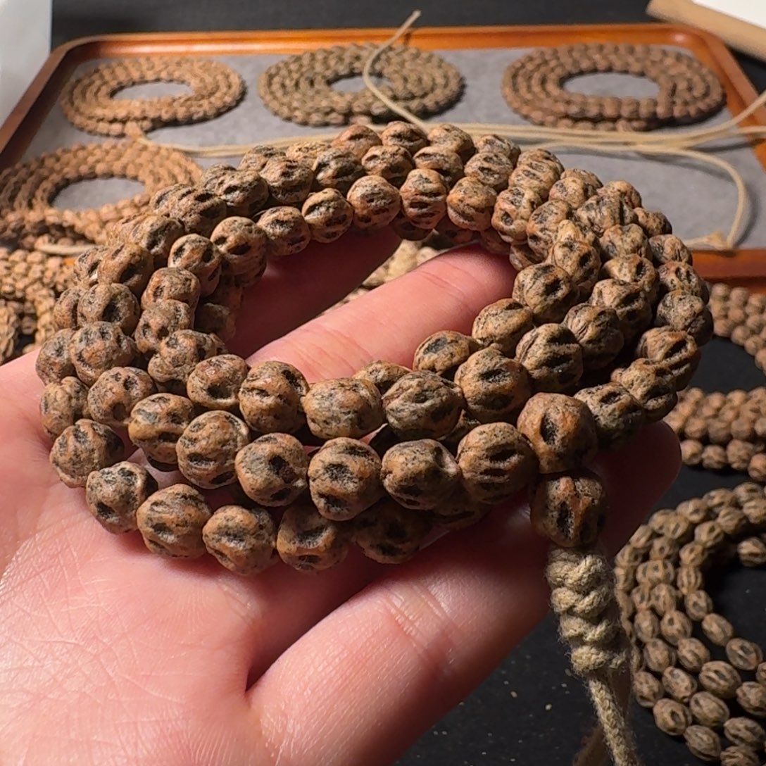 用***9柏香籽/百香籽吊坠